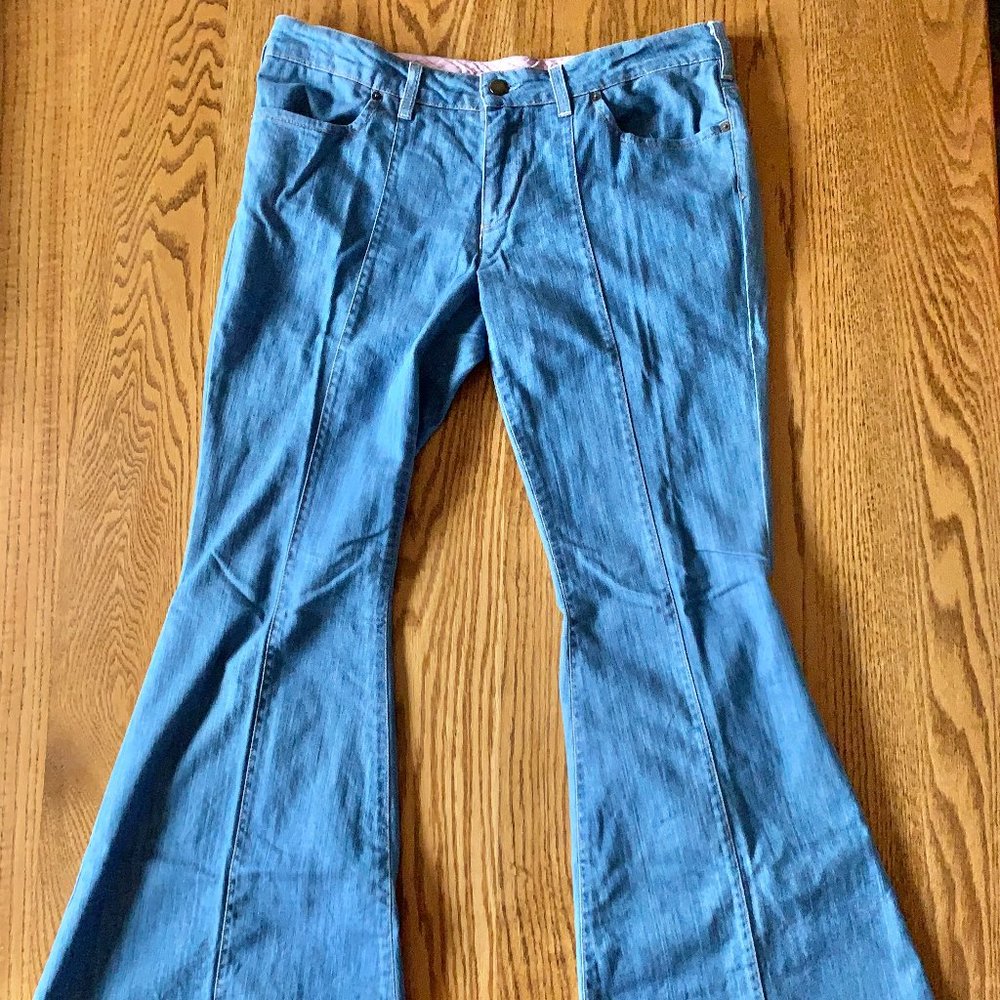 "Stella McCartney" wide leg, bell. bottom jeans, 30. Like New! - Picture 5 of 11